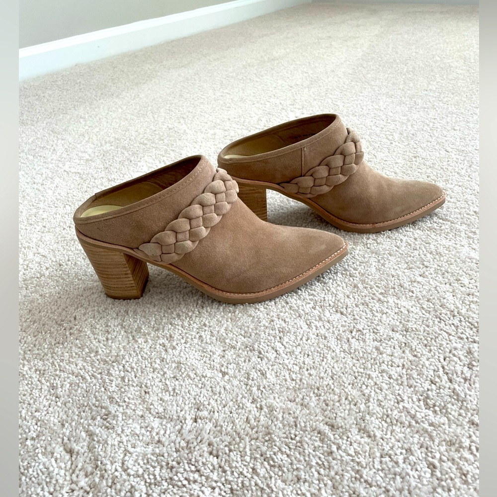 Gorgeous tan Dolce Vita shoe boots.  Worn 1 time only.